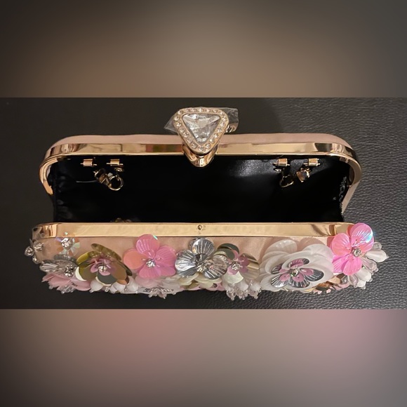 Jane Chic Designs Gold Blooming Bliss Clutch - Picture 7 of 8